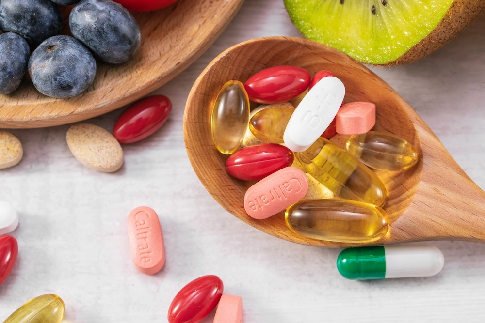 Lee más sobre el artículo El papel de las vitaminas y los suplementos para la salud mental